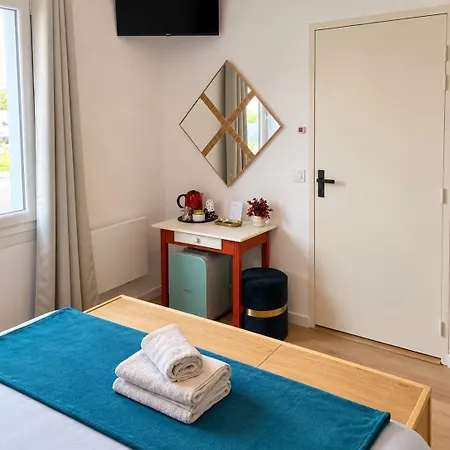 Guest house Lit King Size Sdb Privee Parking Securise 30min Du Puy Du F